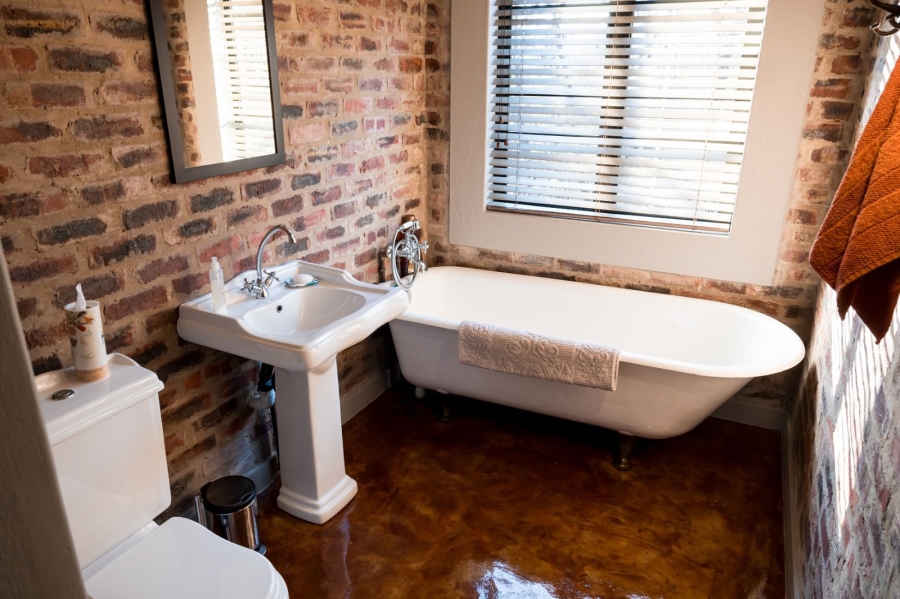 8 Bedroom Property for Sale in Parys Free State